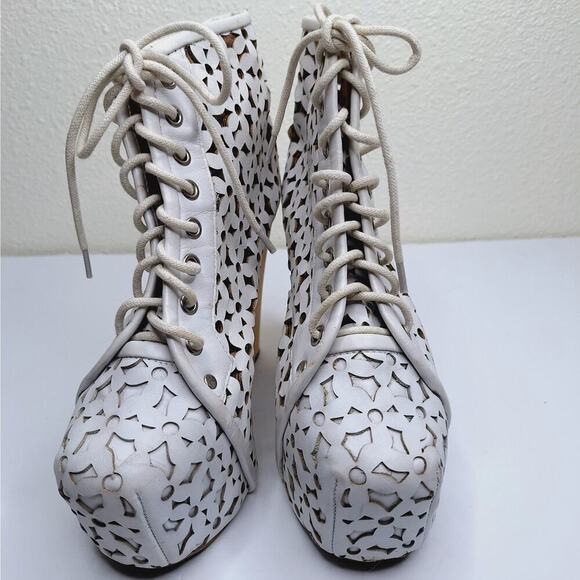 Jeffrey Campbell X UO Lita Boots Daisy Floral Cut Out 6.5 Platform Festival Boho - Picture 4 of 13
